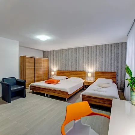 Skradinski Buk 3* Skradin