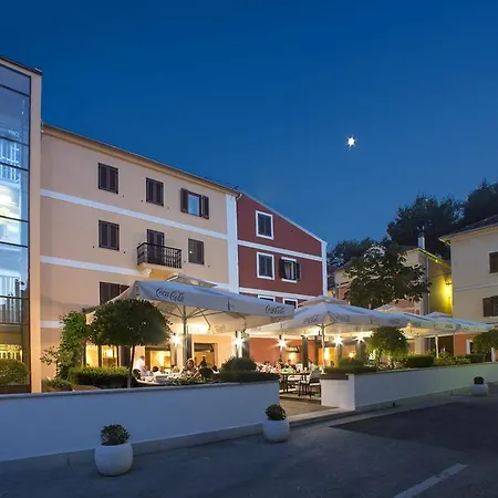 Skradinski Buk Szálloda 3*