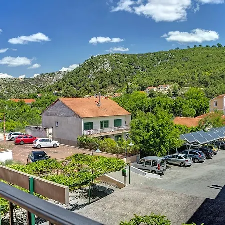 Hotel Skradinski Buk 3*