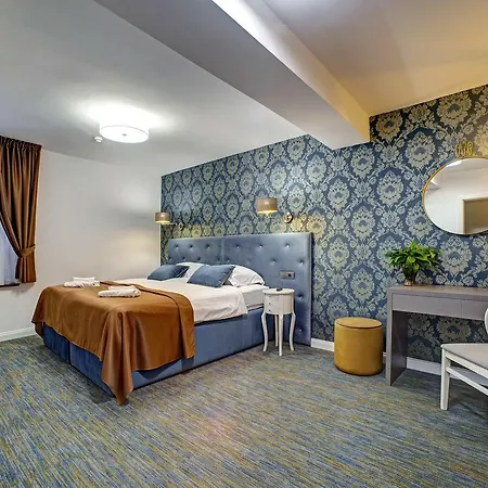 Otel Skradinski Buk Skradin