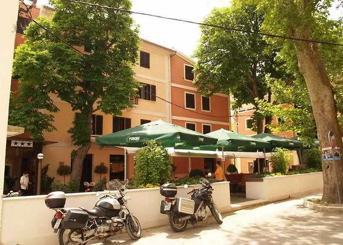 Skradinski Buk 3* Skradin